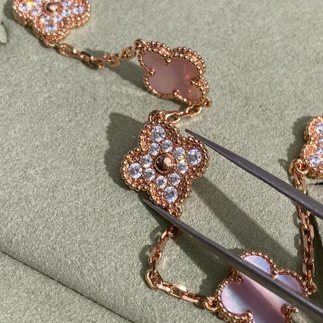 [Rosla]CLOVER 10 MOTIFS DIAMOND PINK MOP NECKLACE