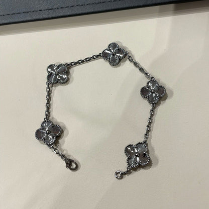 [Rosla]CLOVER 5 MOTIF BLACK BRACELET