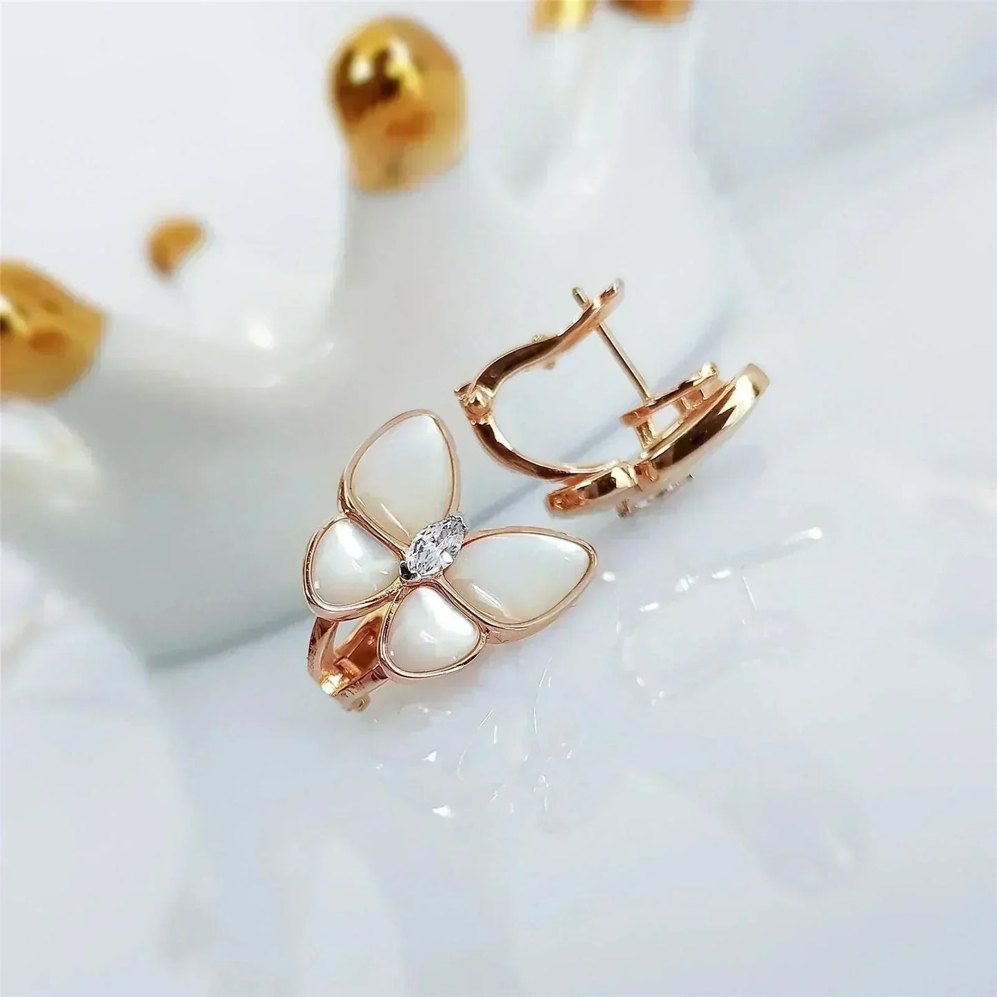 [Rosla]BUTTERFLY MOP DIAMOND EARRINGS