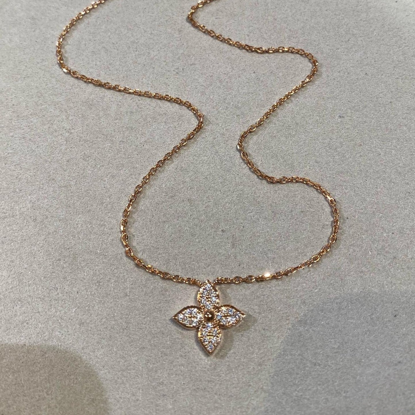 [Rosla]STAR DIAMOND NECKALCE