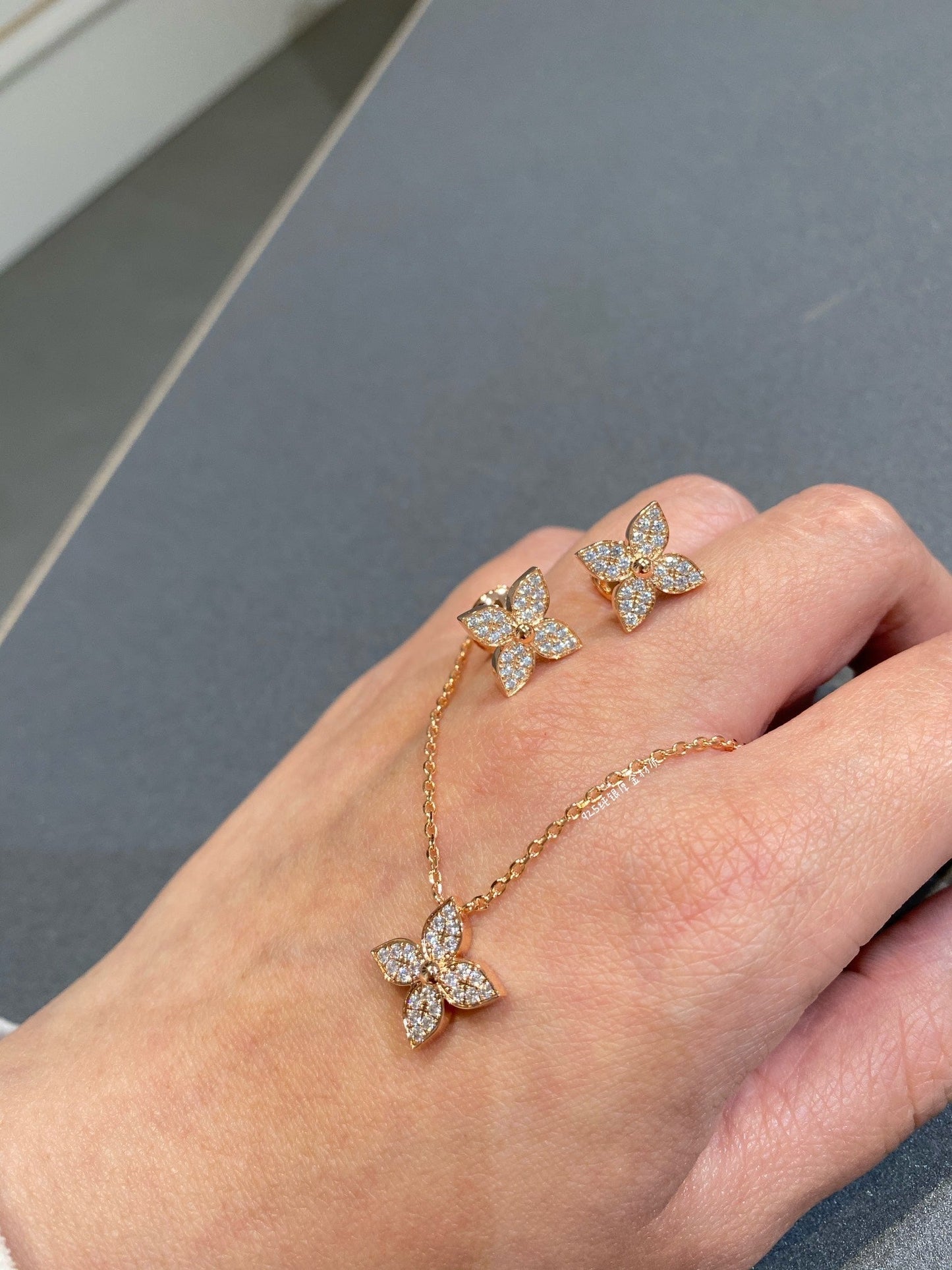 [Rosla]STAR DIAMOND NECKALCE