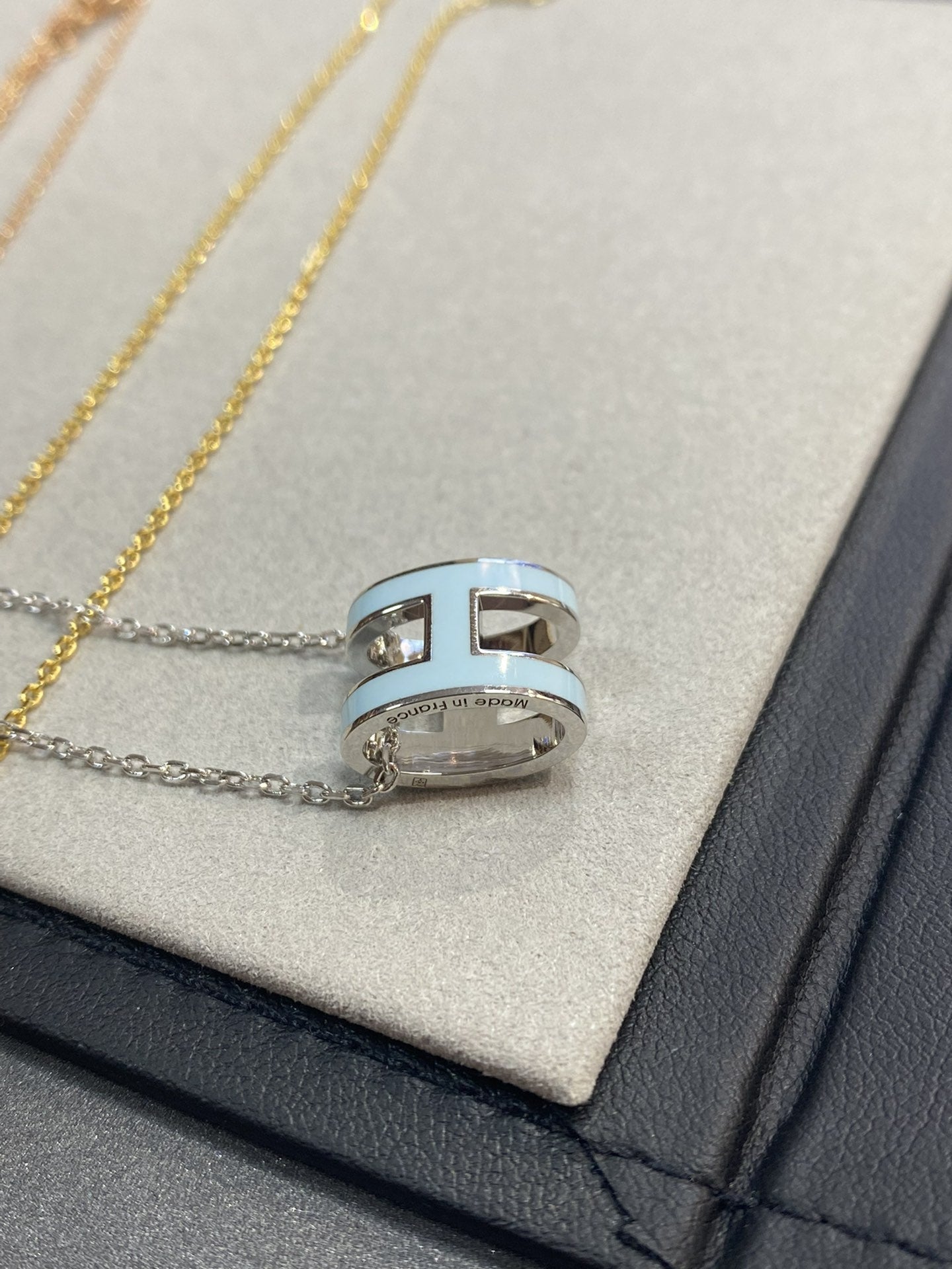 [Rosla]POP H LIGHT BLUE NECKLACE