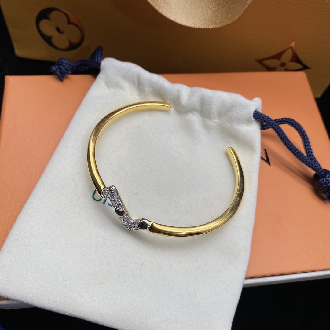 [Rosla]VOLTE UPSITE DOWN DIAMOND GOLD OPEN BRACELET