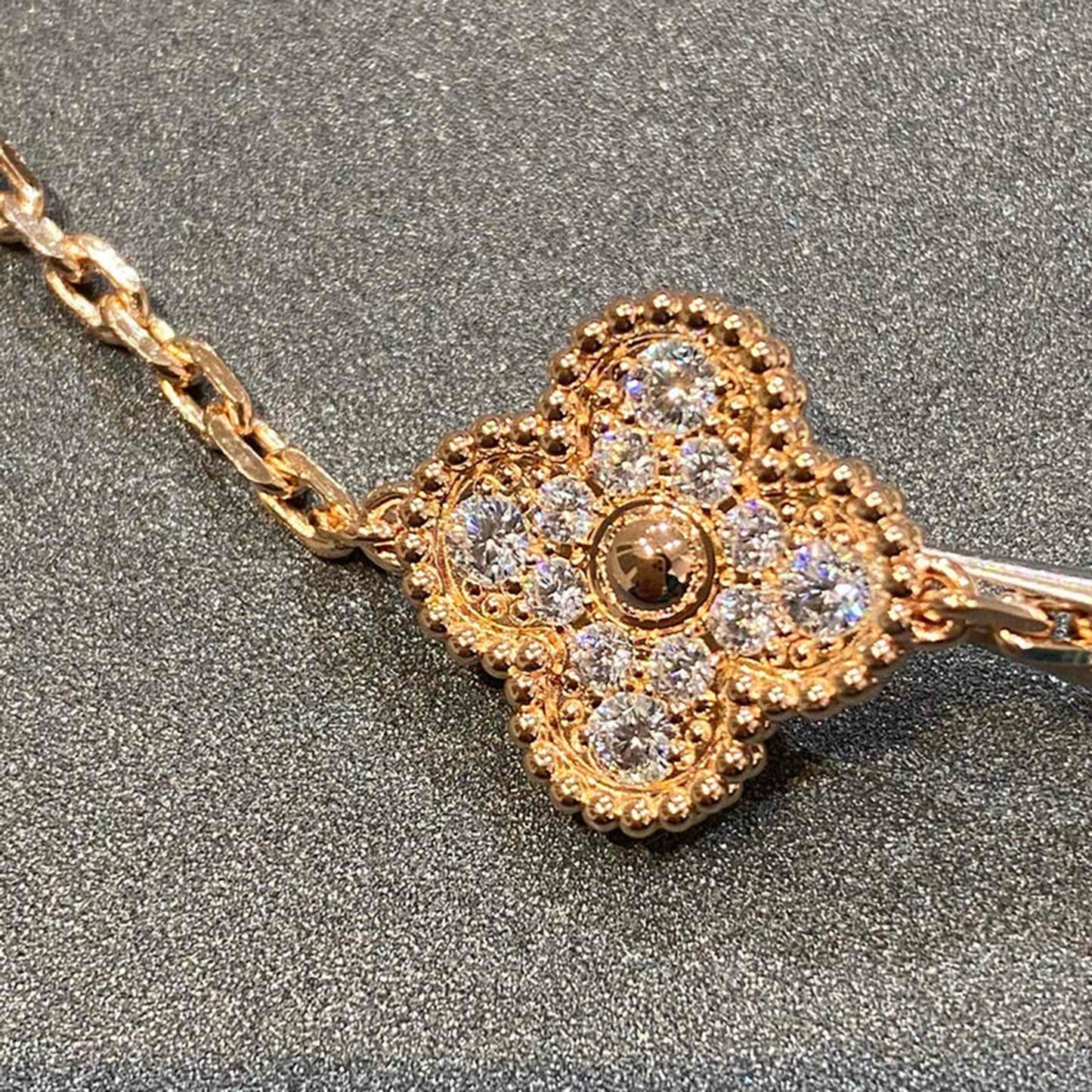 [Rosla] CLOVER 5 MOTIF FULL DIAMOND BRACELET COLLECTION