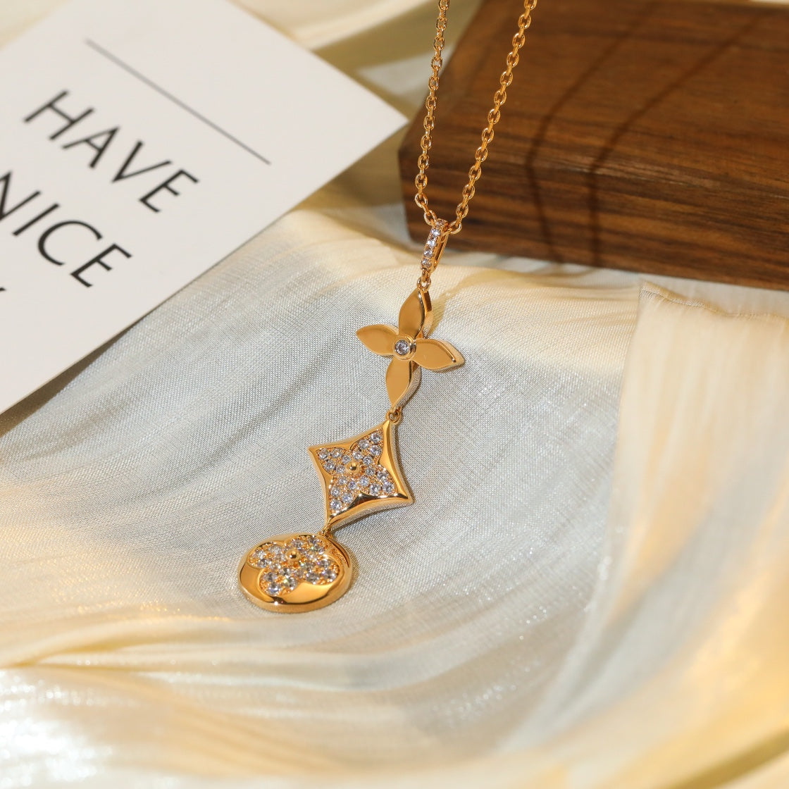 [Rosla]STAR AND SUN DIAMOND PINK GOLD NECKLACE