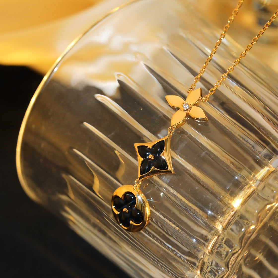[Rosla]STAR AND SUN ONYX PINK GOLD NECKLACE