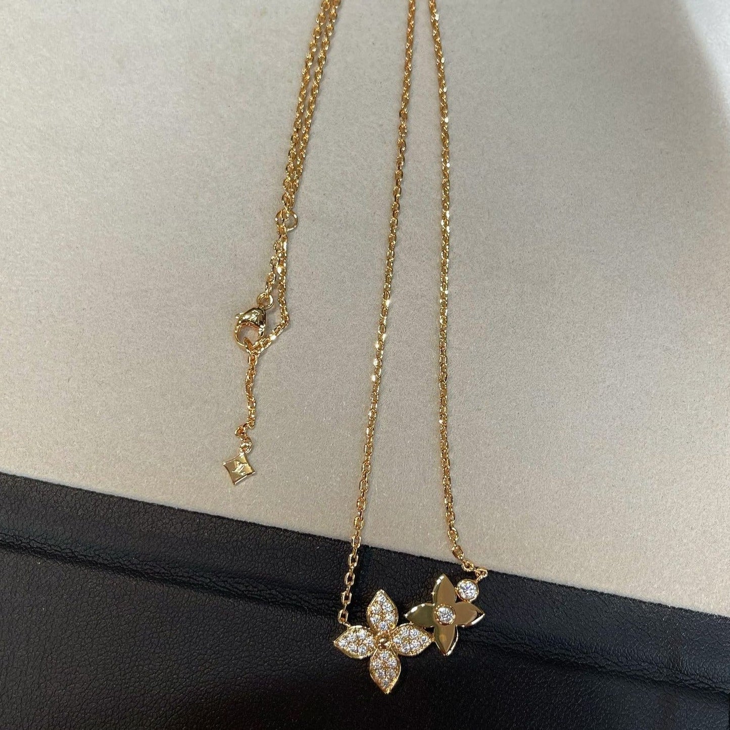 [Rosla]STAR BLOSSOM NECKLACE PINK GOLD DIAMONDS