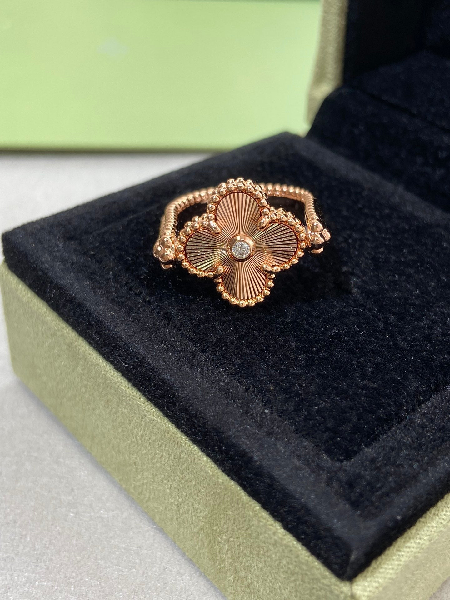 [Rosla]CLOVER RIVERSIBLE RING GOLD COLLECTION