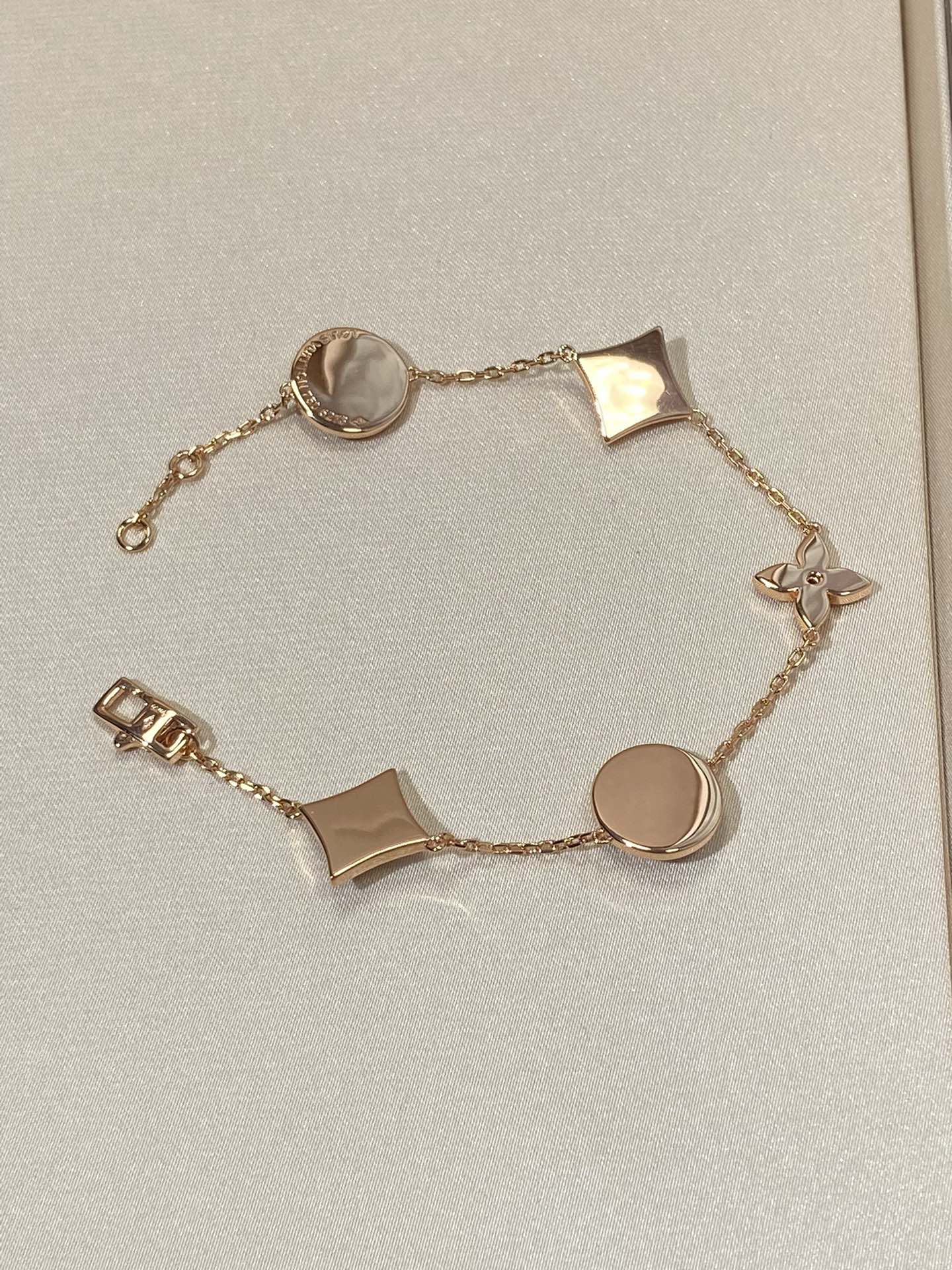 [Rosla]STAR AND SUN 5 MOTIF MOP PINK GOLD BRACELET