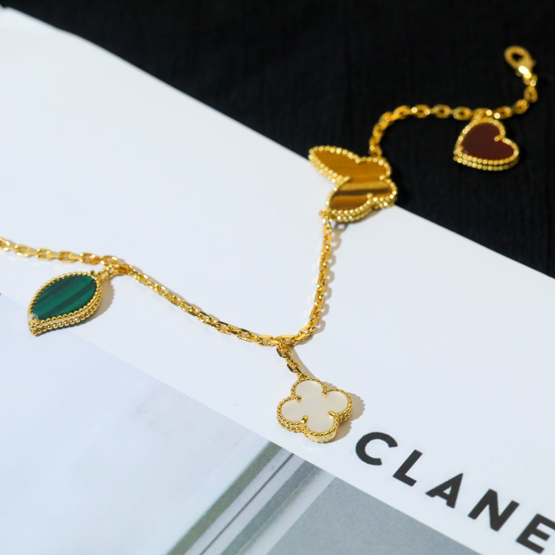 [Rosla]LUCKY SPRING 5 MOTIF GOLD BRACELET