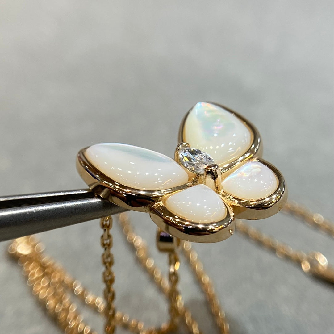 [Rosla]BUTTERFLY MOP DIAMOND NECKLACE