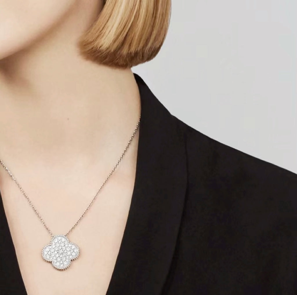 [Rosla]CLOVER 25MM LARGE PENDANT DIAMOND PAVED SILVER NECKLACE