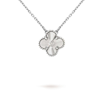 [Rosla]CLOVER 15MM CHRISTMAS LIMITED EDITION SINGLE FLOWER NECKLACE