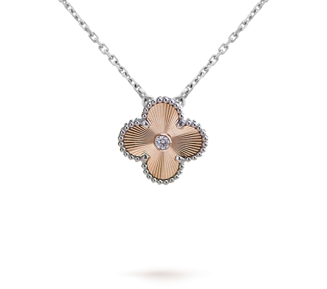 [Rosla]CLOVER 15MM CHRISTMAS LIMITED EDITION SINGLE FLOWER NECKLACE