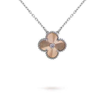 [Rosla]CLOVER 15MM CHRISTMAS LIMITED EDITION SINGLE FLOWER NECKLACE