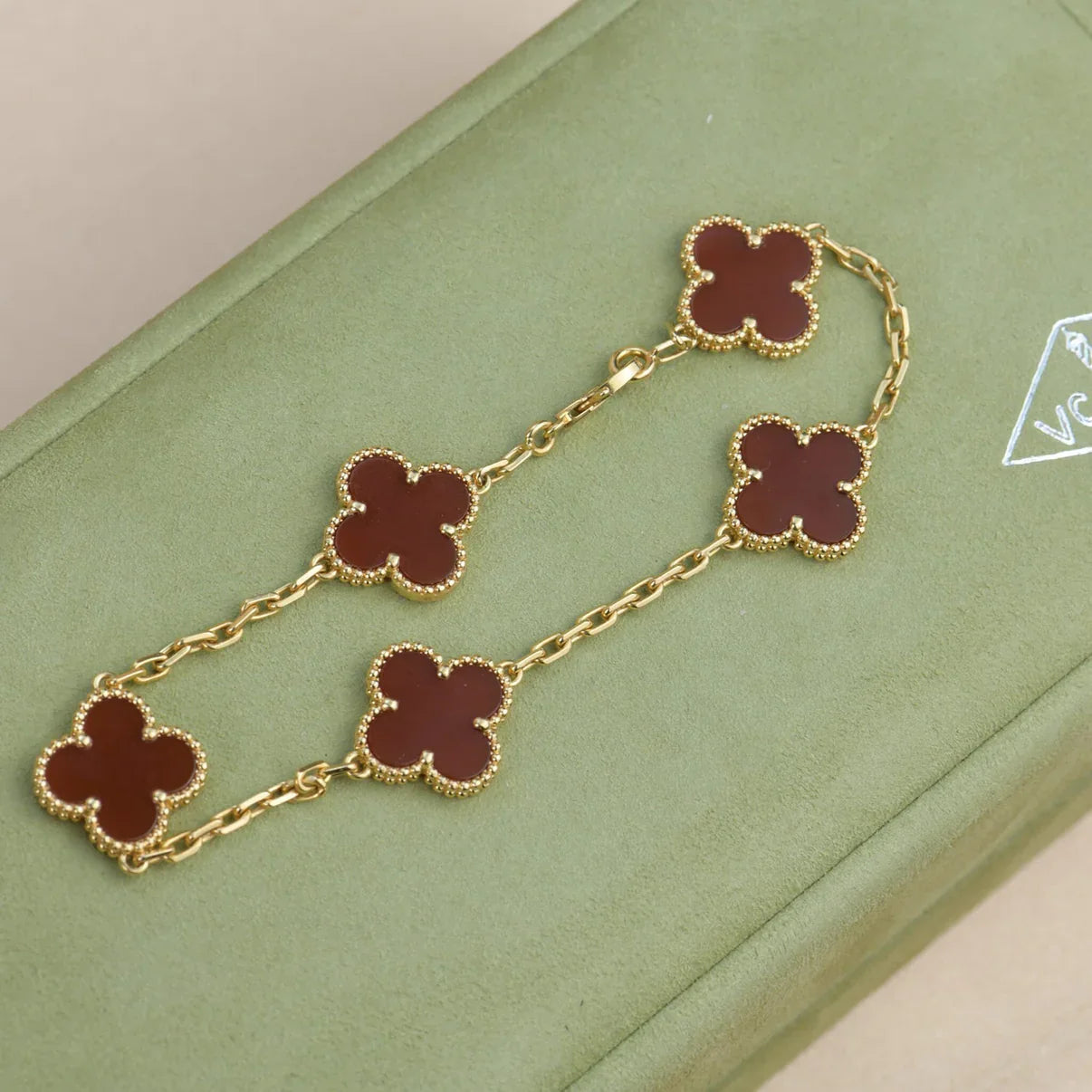 [Rosla] CLOVER 5 MOTIF RED CORNELIAN BRACELET COLLECTION