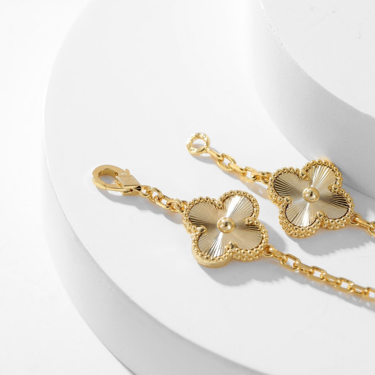 [Rosla]CLOVER 10 MOTIFS LASER NECKLACE