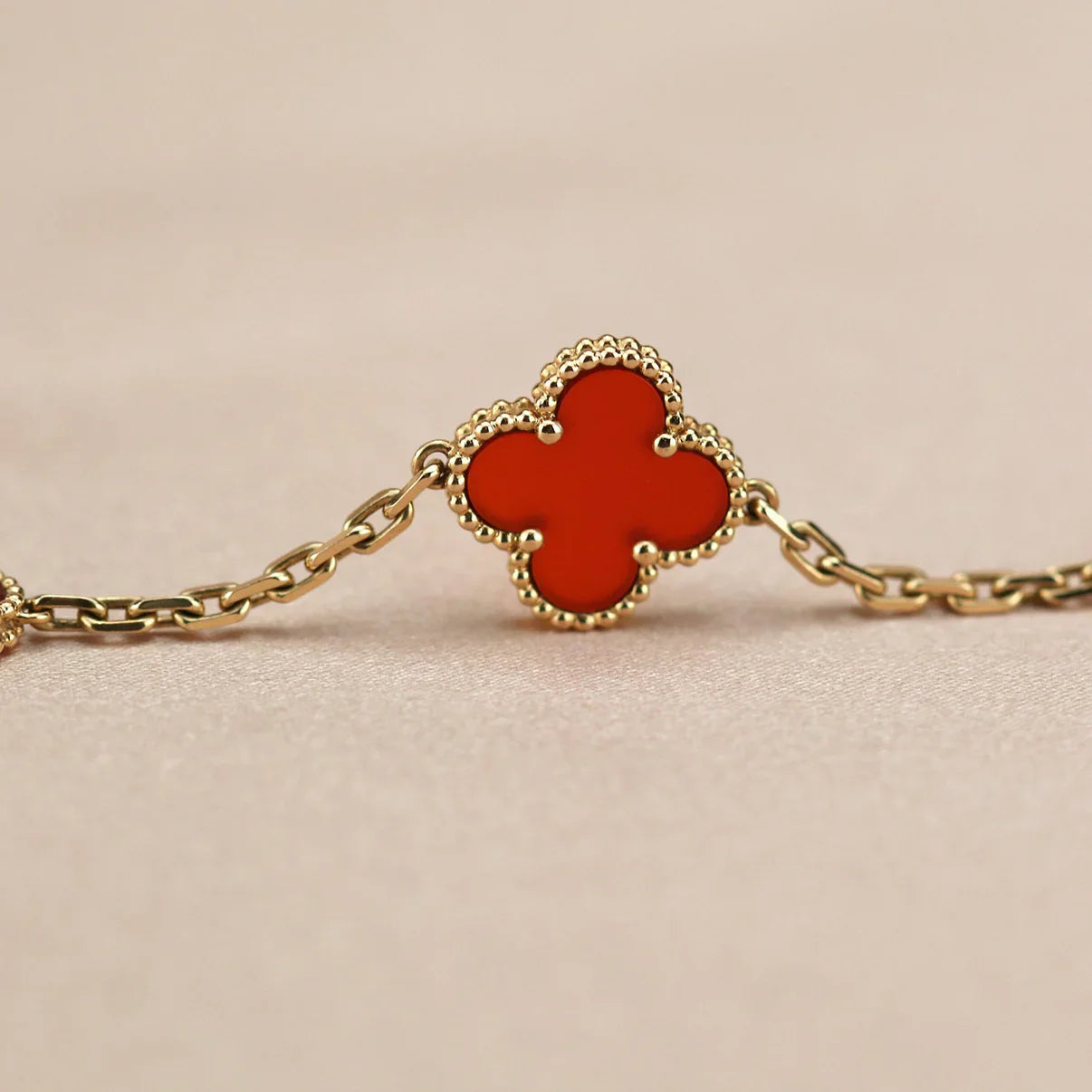 [Rosla] CLOVER 5 MOTIF RED CORNELIAN BRACELET COLLECTION