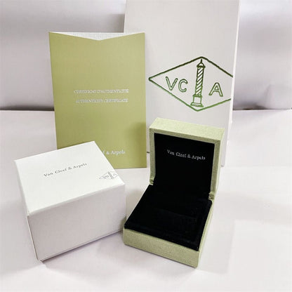 [Rosla] VA CLOVER BOX GIFT BAG