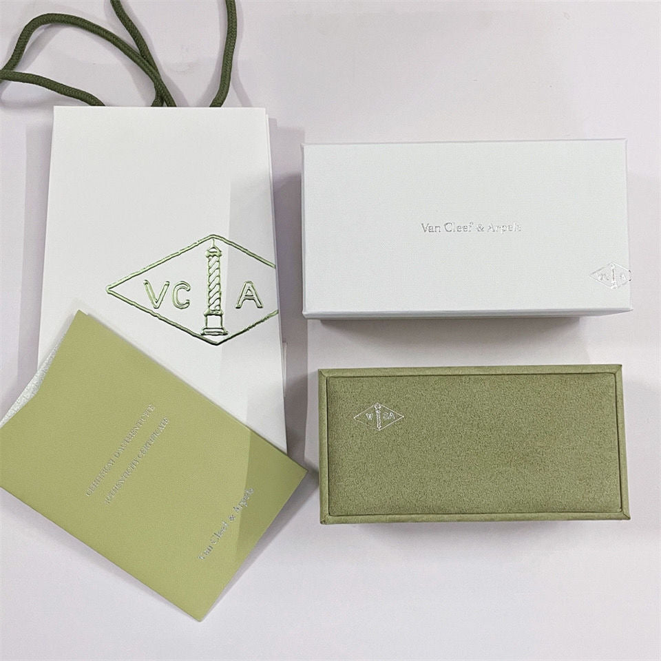 [Rosla]VA CLOVER BRACELET NECKLACE RING BOX GIFT BAG