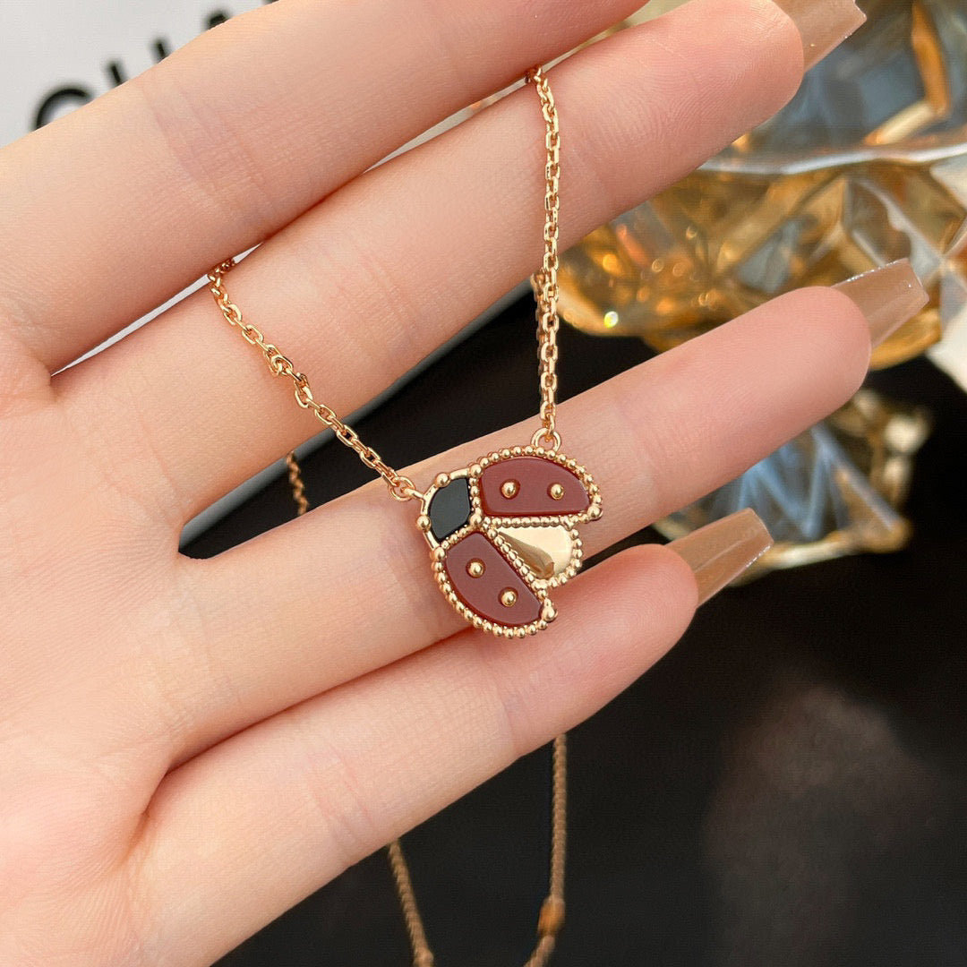 [Rosla]LUCKY  CARNELIANS LADYBUG NECKLACE
