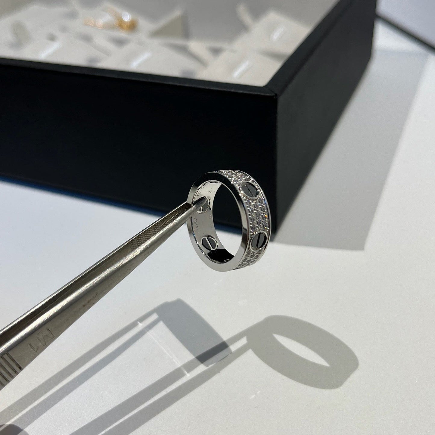 [Rosla]LOVE RING 5.5MM DIAMONDS PAVED CERAMIC