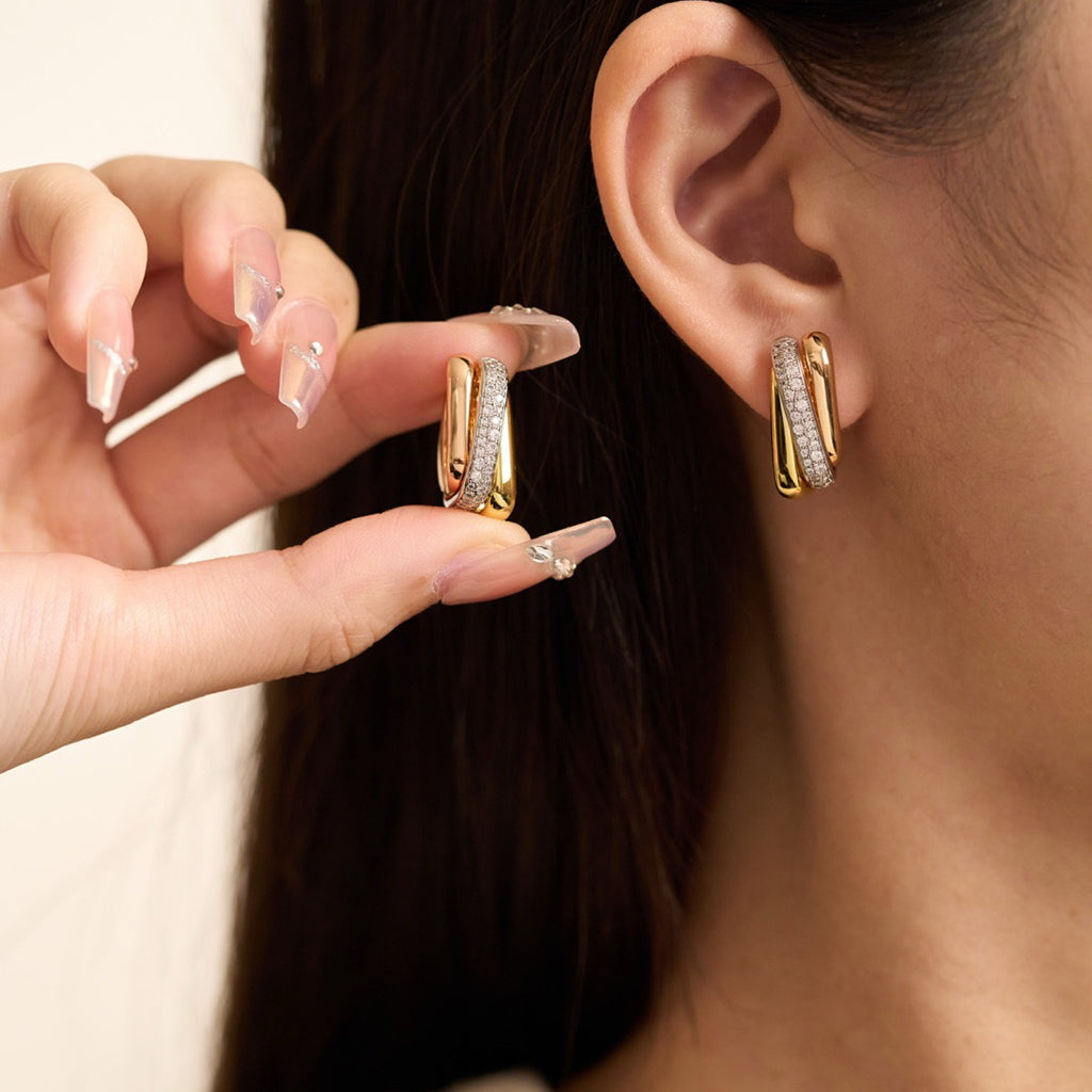 [Rosla]TRINITY HALF DIAMOND  CUSHION EARRINGS