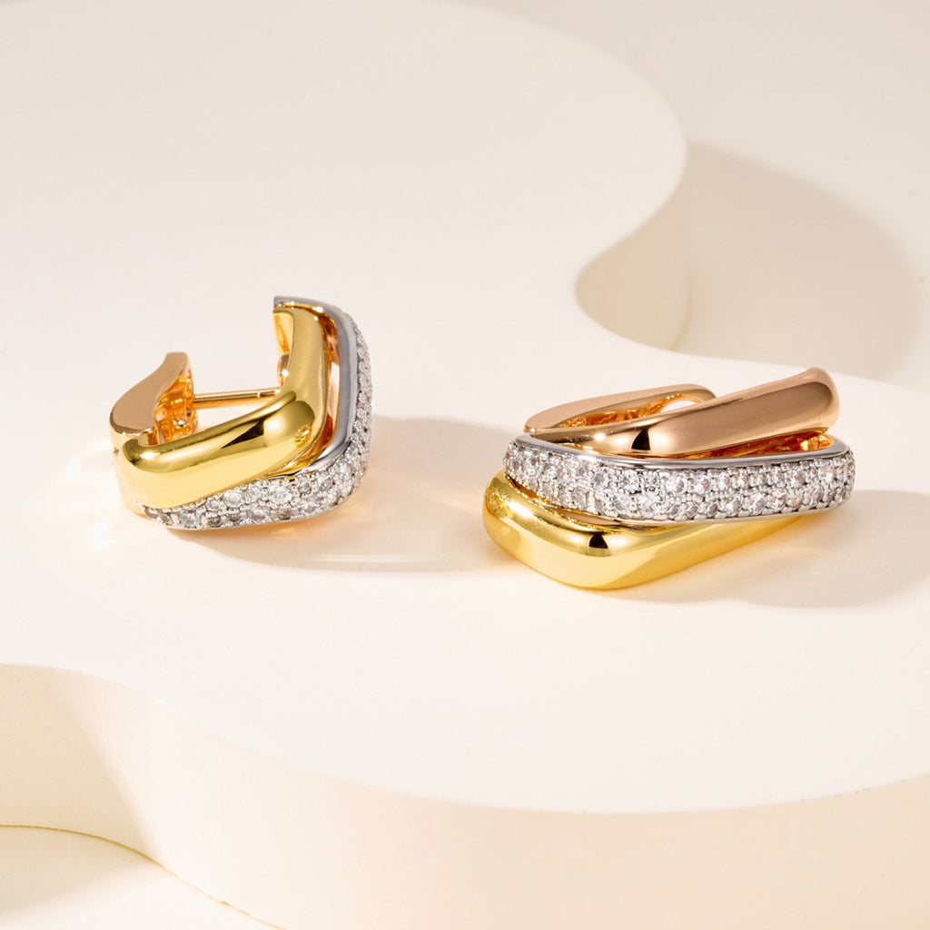[Rosla]TRINITY HALF DIAMOND  CUSHION EARRINGS