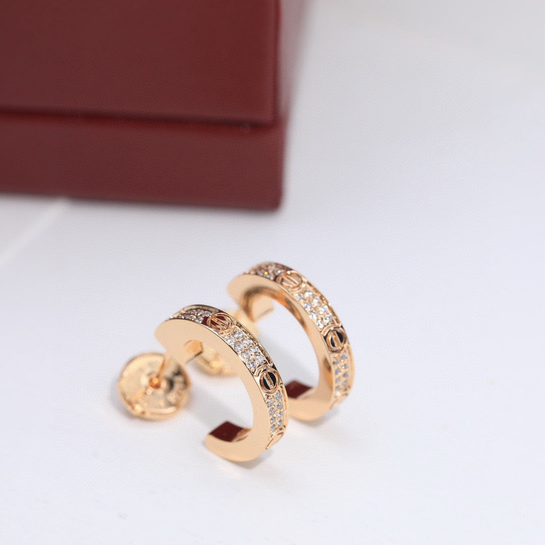[Rosla]LOVE 5.5MM DIAMOND PAVED EARRINGS