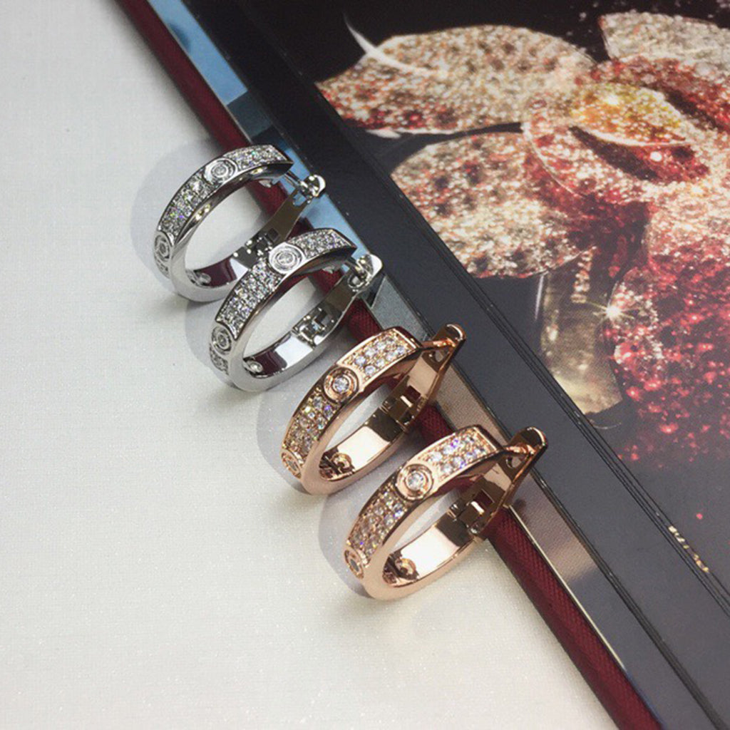 [Rosla]LOVE 5.5MM DIAMOND PAVED EARRINGS