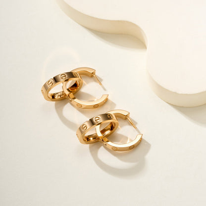 [Rosla]LOVE 3.3MM DANGLE HALF DIAMOND EARRINGS