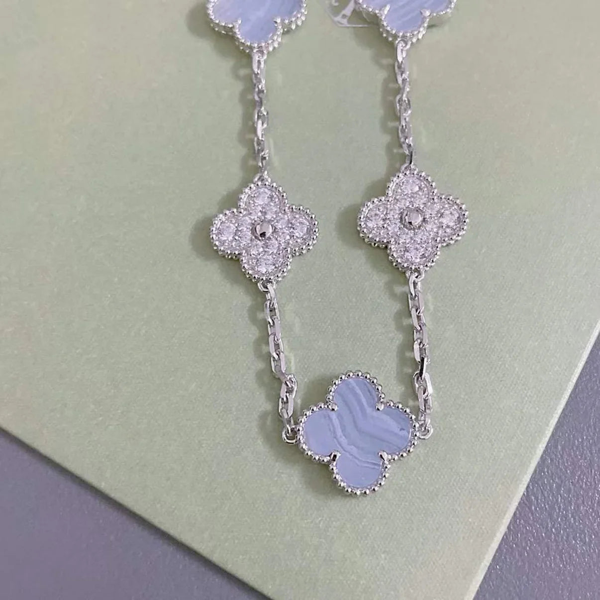 [Rosla] CLOVER 5 MOTIF PURPLE CHALCEDONY BRACELET COLLECTION