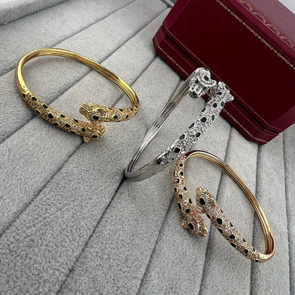 [Rosla]PANTHERE DOUBLE HEADED HALF DIAMOND OPEN BRACELET