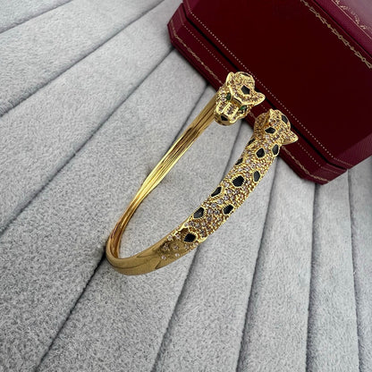 [Rosla]PANTHERE DOUBLE HEADED HALF DIAMOND OPEN BRACELET