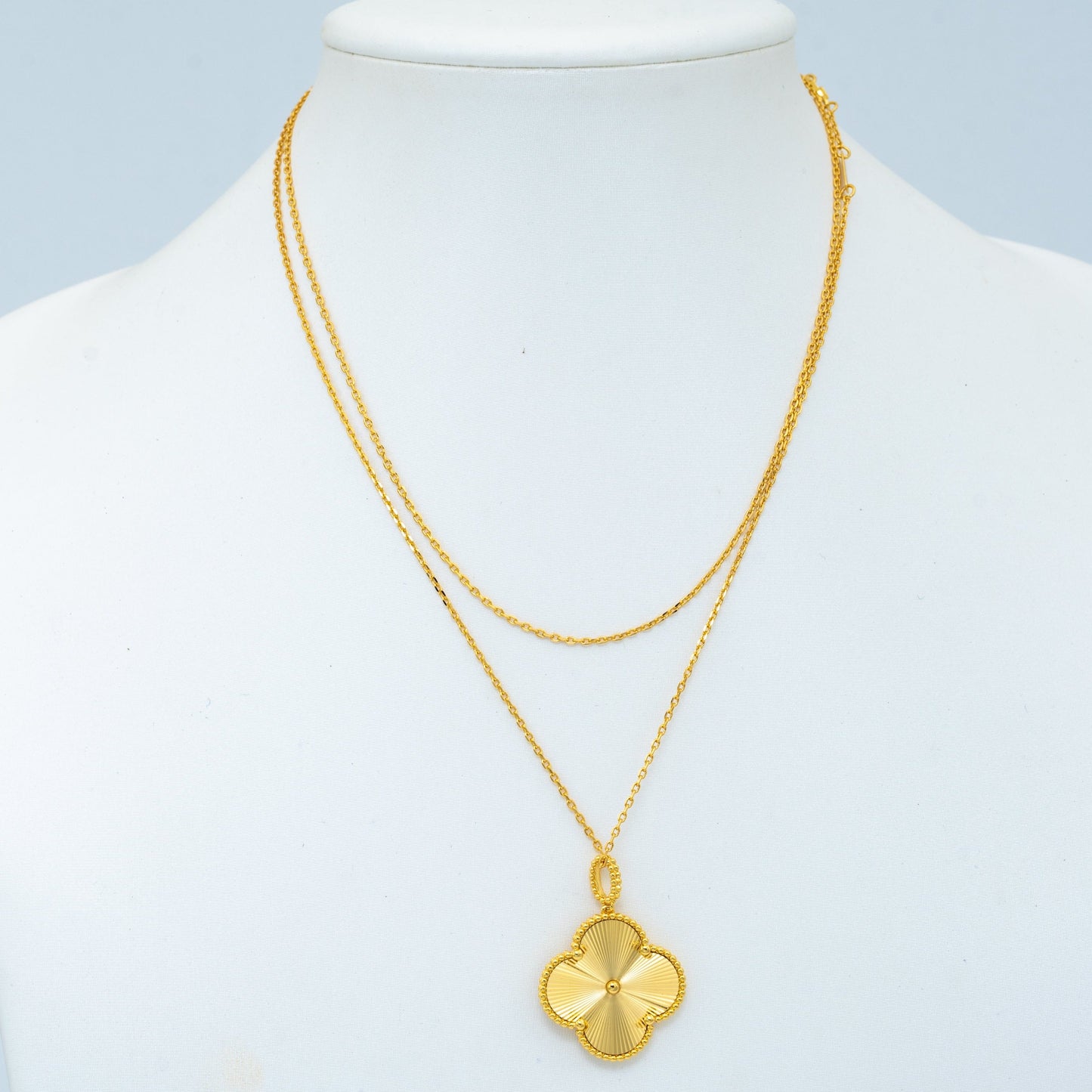 [Rosla]CLOVER 25MM PEDANT NECKLACE GOLD