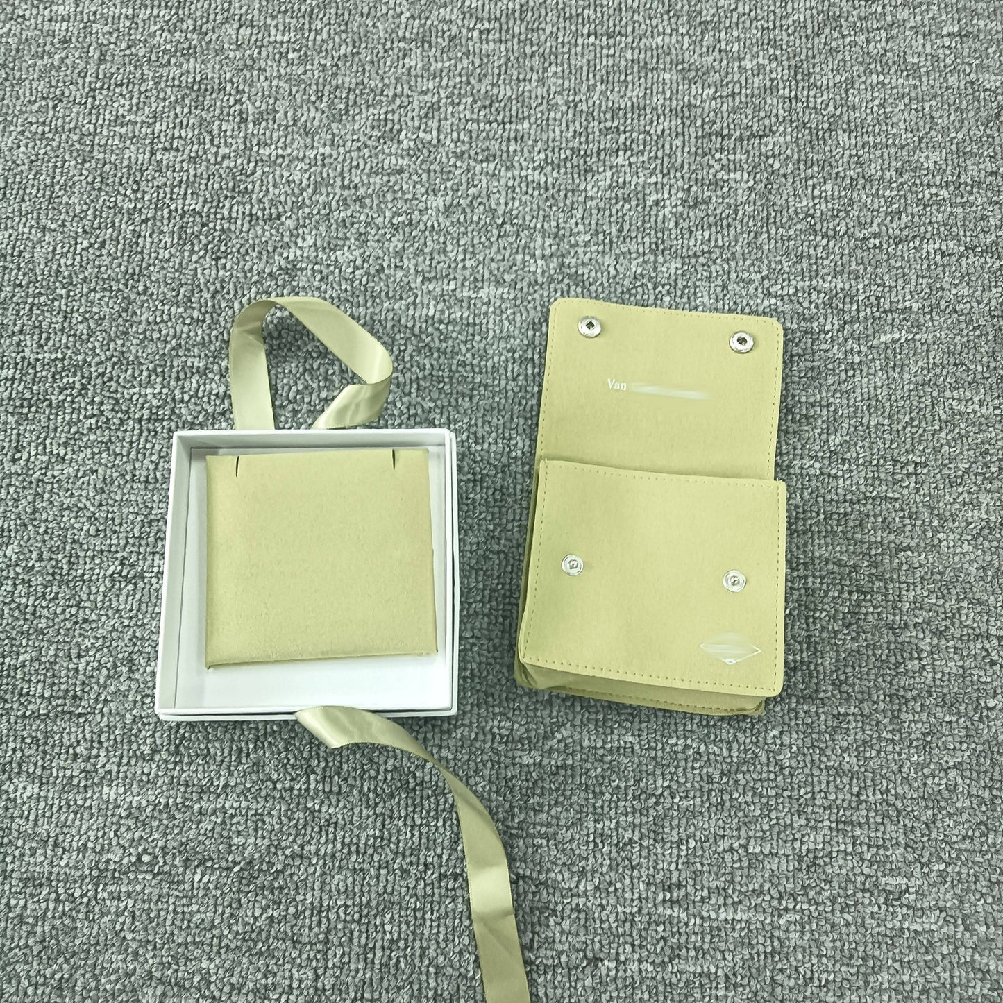 [Rosla] VA CLOVER BOX GIFT BAG