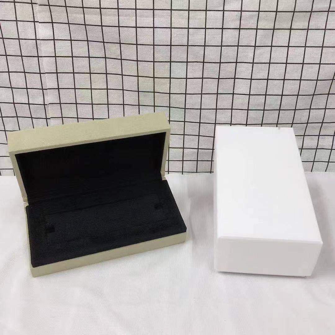 [Rosla] VA CLOVER BOX GIFT BAG