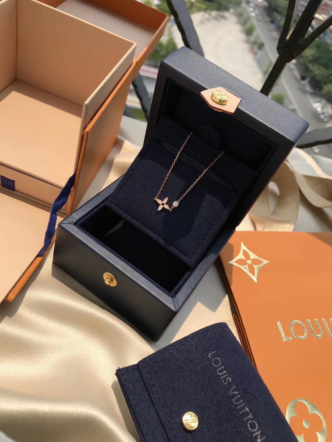 [Rosla]BLOSSOM PENDANT PINK GOLD AND DIAMOND