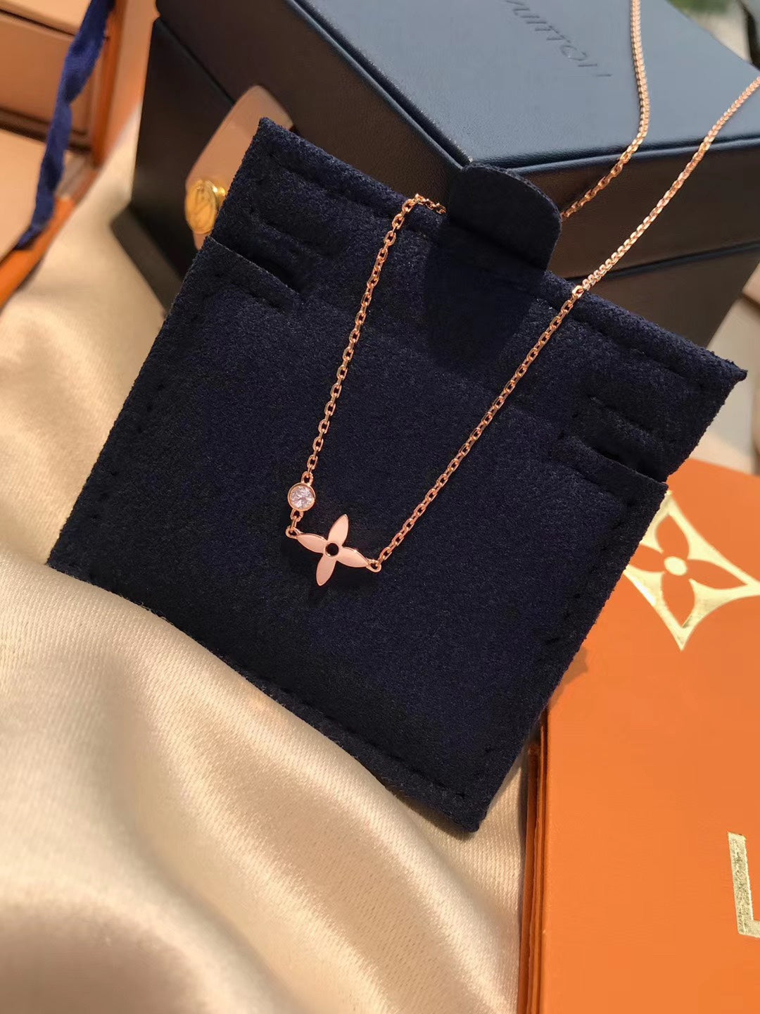 [Rosla]BLOSSOM PENDANT PINK GOLD AND DIAMOND