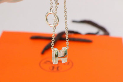 [Rosla]HM NECKLACE H LETTER OVAL SERIES