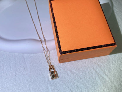 [Rosla]HM ADVANCED NICHE LOCK HEAD NECKLACE DIAMONDS