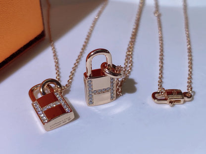 [Rosla]HM ADVANCED NICHE LOCK HEAD NECKLACE DIAMONDS