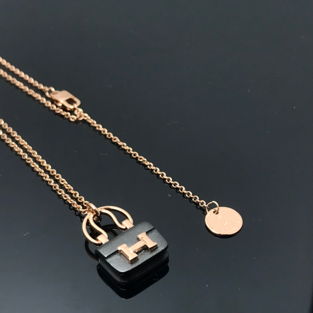 [Rosla]WOMEN'S HM AMULETTES CONSTANCE PENDANT NECKLACE
