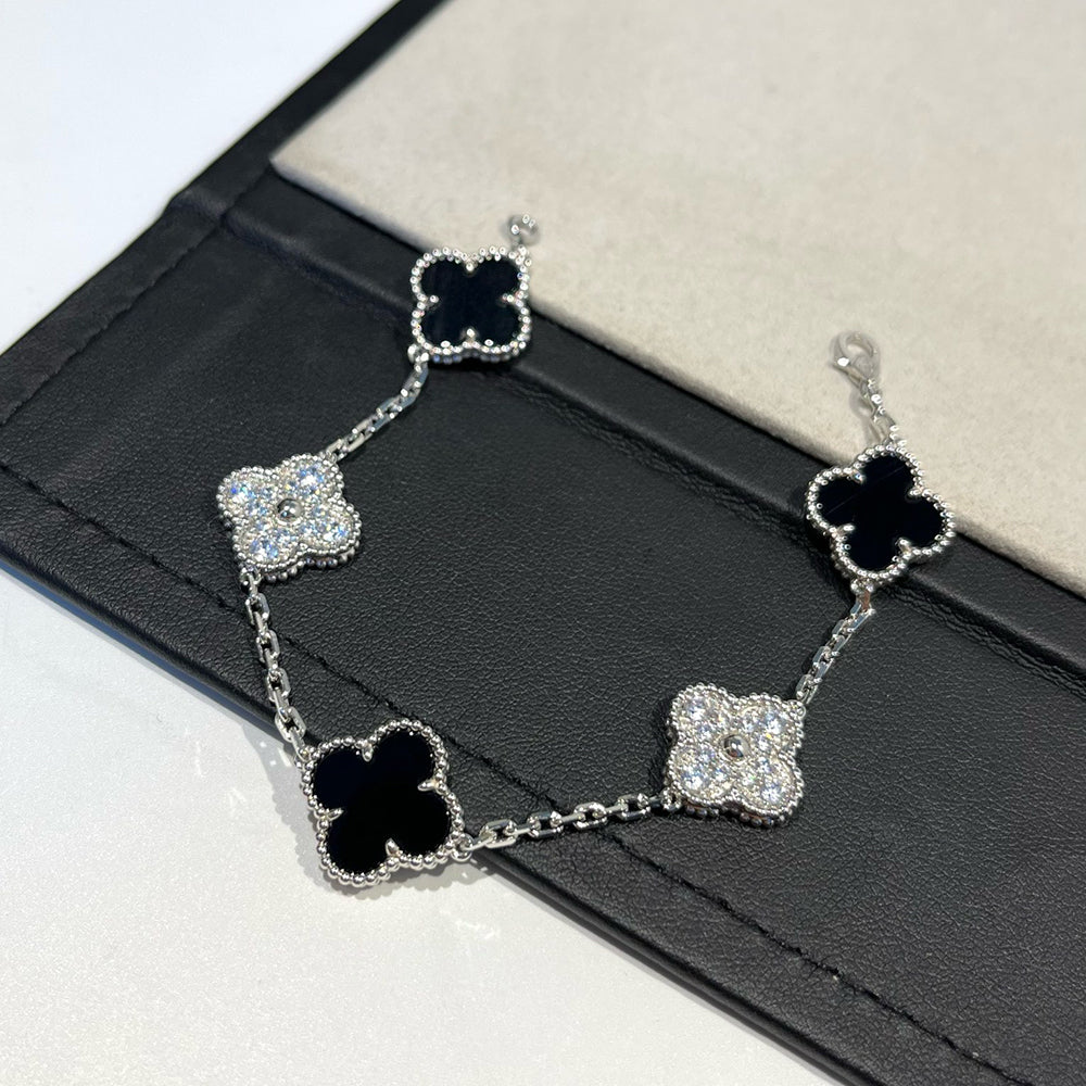 [Rosla] CLOVER 5 MOTIF ONYXS BRACELET COLLECTION