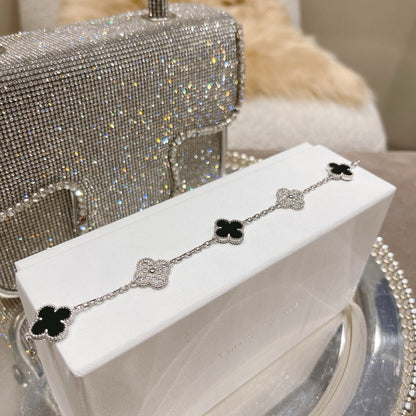 [Rosla] CLOVER 5 MOTIF ONYXS BRACELET COLLECTION