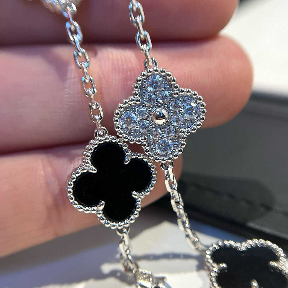 [Rosla] CLOVER 5 MOTIF ONYXS BRACELET COLLECTION