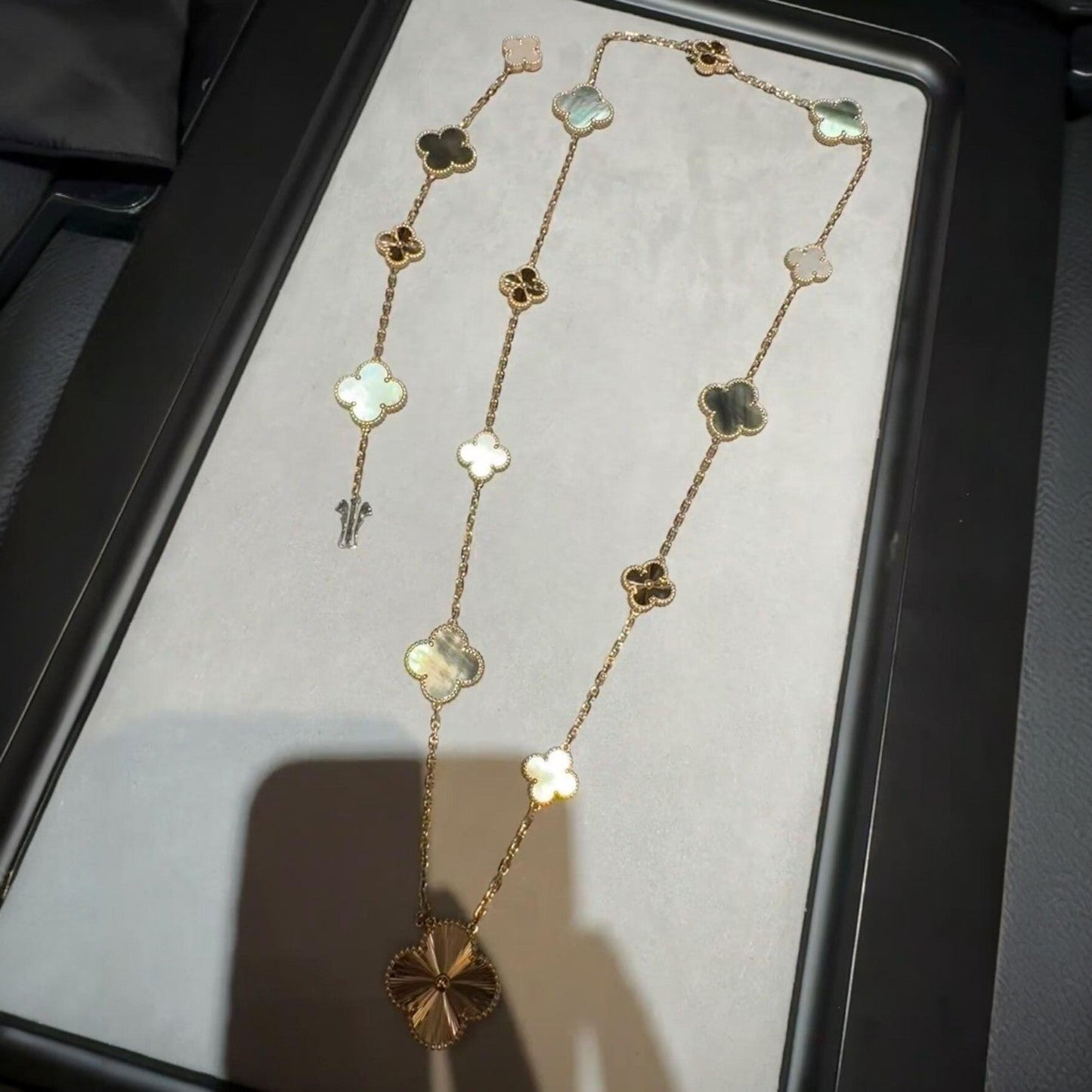 [Rosla]DETACHABLE CLOVER 15(11+4) FLOWER ROSE GOLD NECKLACE SET