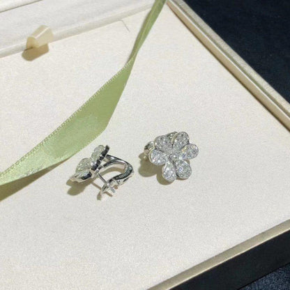 [Rosla]FRIVOLE SILVER FLOWER DIAMOND EARRINGS
