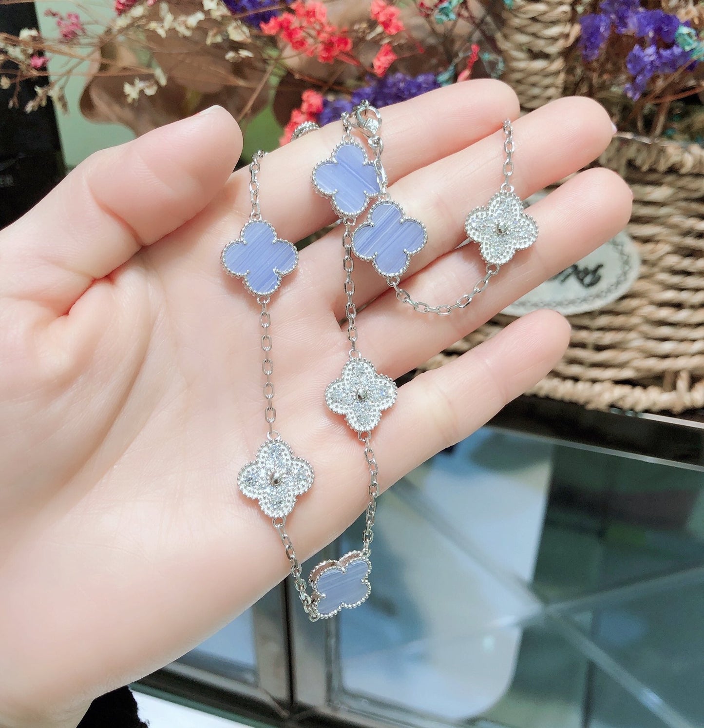 [Rosla]CLOVER 10 MOTIFS CHALCEDONY DIAMONDS SILVER NECKLACE